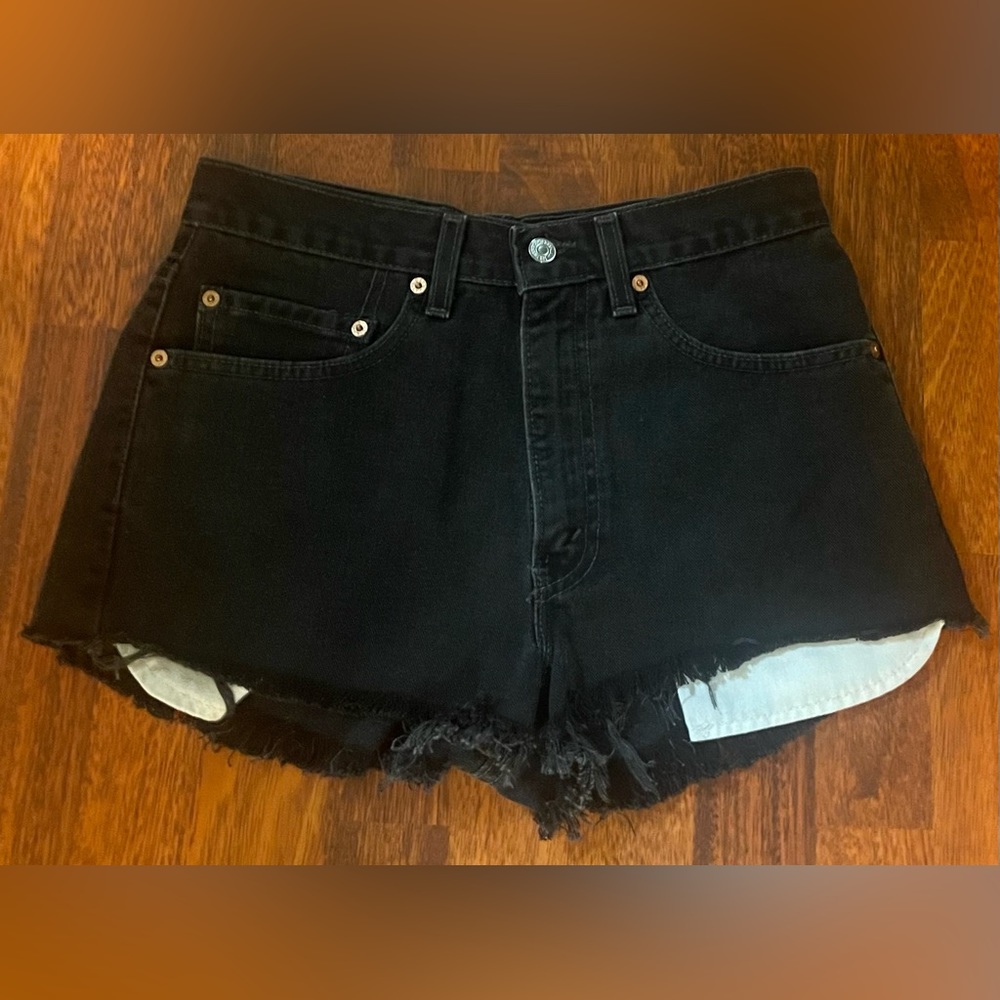 Levis HIGH RISE  517 Blackwash Cutoff from bootcut jeans Distressed Deni…